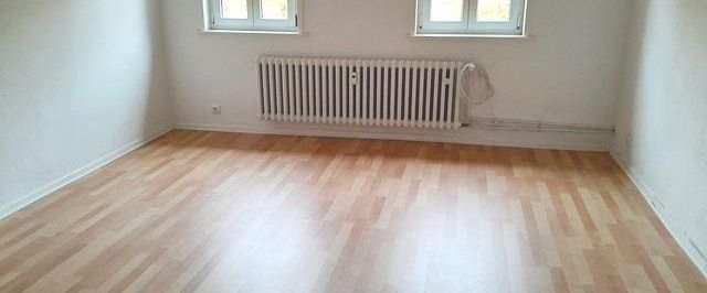 Exposé 2693 • Sie suchen eine zentrumsnahe 3 ZKB-Dachgeschosswohnung? Hier ist sie. - Foto 1