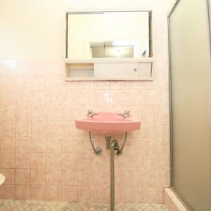 Neat & Cozy One-Bedroom Home in a Convenient Location - Photo 2