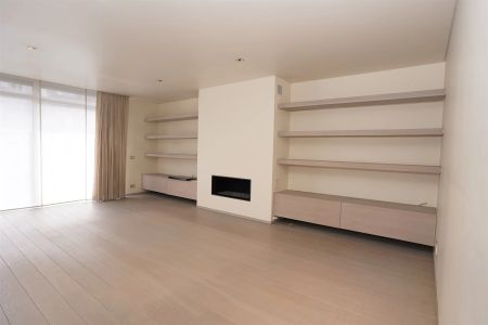 Luxeappartement met 2 slpks, 2 badk, dressing & staanplaats - Photo 2