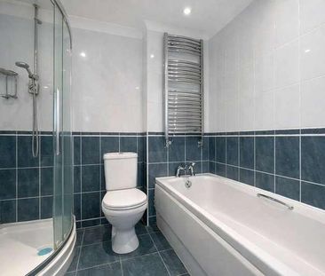 Bearwood Gardens, Fleet, Hampshire, GU51 - Photo 4