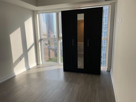 For Lease - 225 Village Green Square Unit# 903, Toronto, Ontario - Photo 5