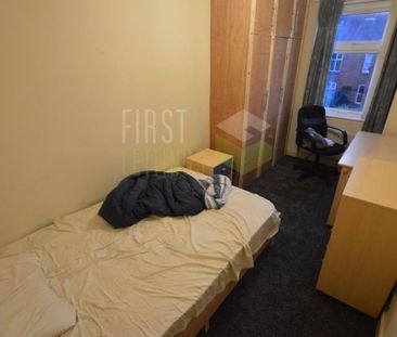 4 bedroom terraced house to rent - Photo 3