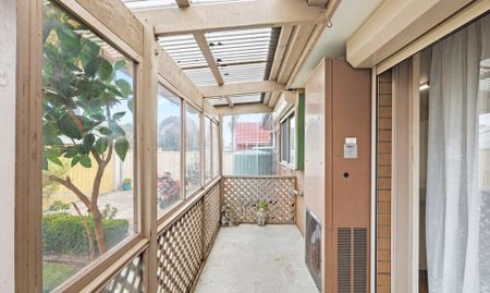 Classic Family Home in a Great Location - Photo 4