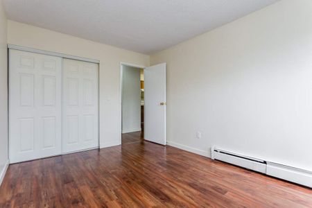 Sandringham Apartments - Photo 5