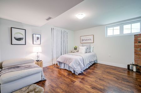 For Lease - 306 Wenlock Avenue, Richmond Hill, Ontario - Photo 2