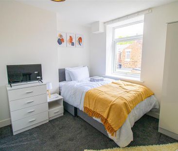 House to rent - Photo 4