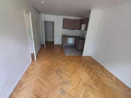 location Appartement T2 DE 44.19m² À LE CHESNAY - Photo 3