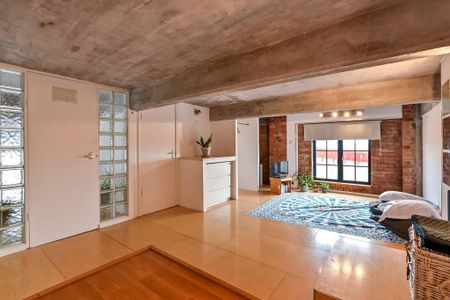 3 bedroom flat to rent - Photo 2