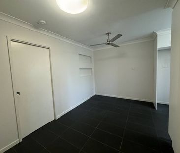 RENOVATED 1 BEDROOM IN QUIET COMPLEX - Photo 1