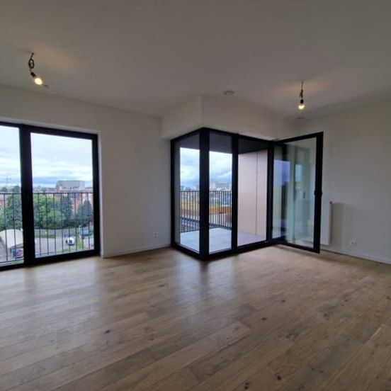 Appartement te huur - Photo 1