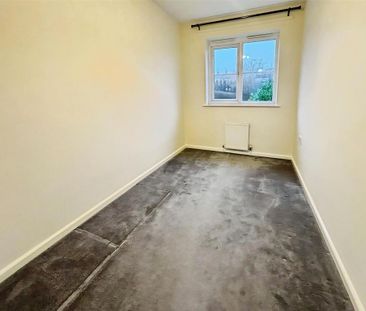 3 bedroom mews to rent - Photo 3