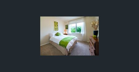 NATURAL LIGHT FLOODS THIS SPACIOUS THREE BEDROOM HOME WITH BALCONY AND PARKING. PERFECT SPACE FOR WORKING FROM HOME - Photo 5