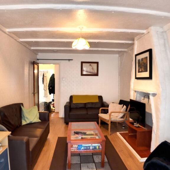 4 bedroom terraced house to rent - Photo 1