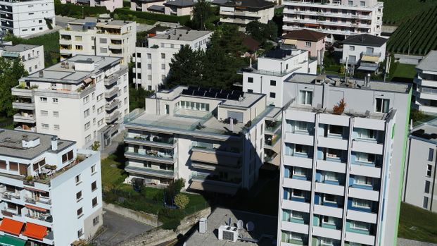 APPARTEMENT DE 2.5 PIÈCES À LOUER À SIERRE - Foto 1