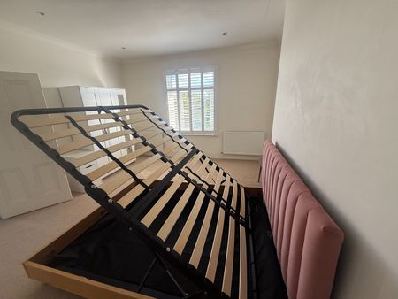 2 Bed Flat, Crystal Palace, SE19 - Photo 5