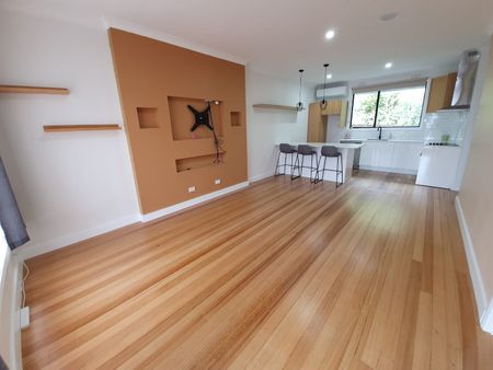 3/15 State Street, Oakleigh East VIC 3166 - Apartment For Rent | Domain - Photo 2