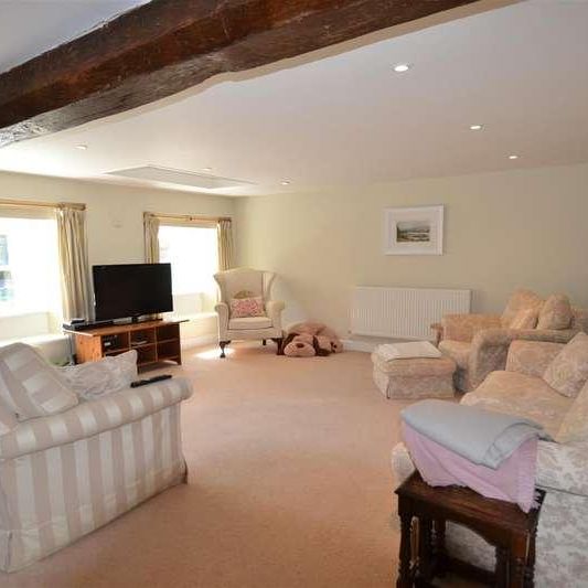 Toms Cottage,pyle Road, Nottage, Porthcawl, CF36 - Photo 1