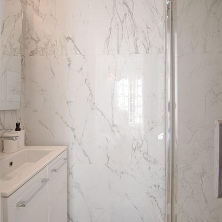 MIRABEAU K Roommate 5 Bedrooms at Nice - Photo 3