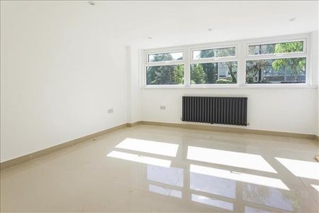 4 bedroom terraced house to rent - Photo 3