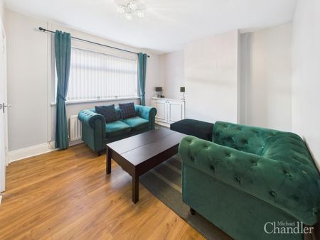 17 Hyndford Street, Belfast, BT5 5EN - Photo 2