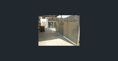 BEAUTIFUL MODERN 2 BEDROOM UNIT - Photo 4