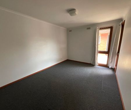 3/2 Davey Street Morwell - Photo 3