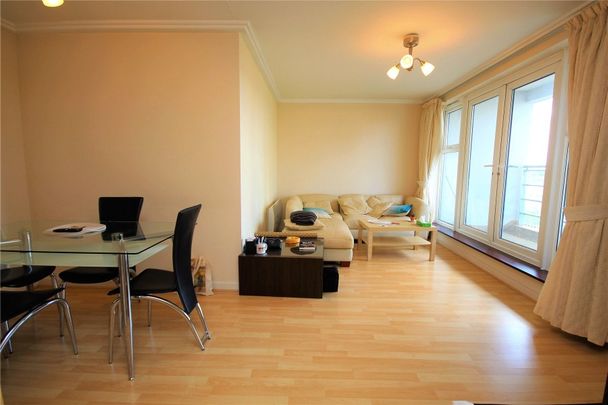 Station Approach, Woking - 2 bedrooms Property for lettings - Seymours - Photo 1