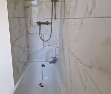 3 Bed Terraced House, Bordesley Road, SM4 - Photo 6