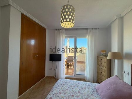 Alquiler de ático en Zona Pueblo - Photo 2