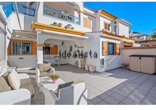 Alquiler de chalet adosado en Calle Río Guadalquivir, 136