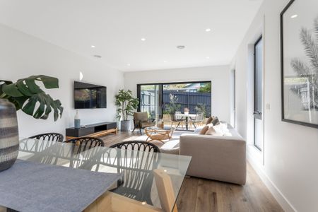 Brand New Fully Furnished Coastal Home - Photo 3