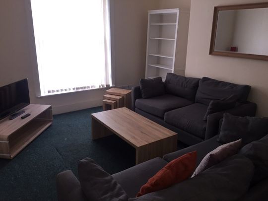 6 Bed Semi-Detached House, North View, L7 - Photo 1