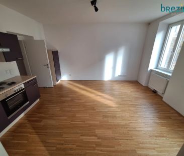 super nice in der 3. Liftetage unbefristet am Erlachpark für den/di... - Foto 1