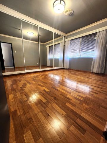 Huge Home - Perfect For Extended Family - Views As Far As The Eye Can See! - Photo 3