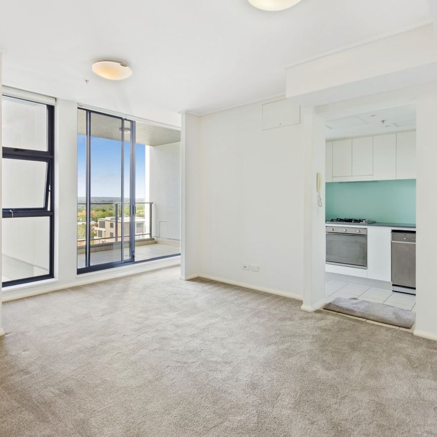 One Bedroom Apartment with Study - Photo 1