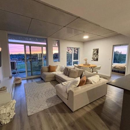 2 CH - 1 SDB - Terrebonne - $2,050 /mo - Photo 3