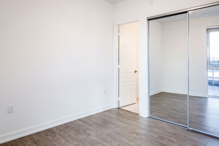 For Lease - 333 Sunseeker Avenue Unit# 323, Innisfil, Ontario - Photo 4