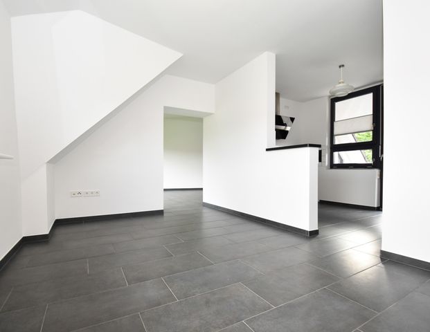 Ein Ort zum Ankommen - Großzügige Oberwohnung mit Loggia in ruhiger Lage in Friesoythe - Foto 1