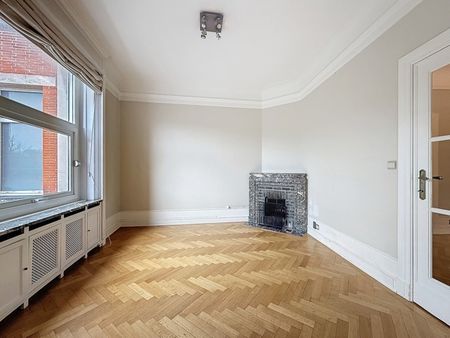 Appartement te huur in Ixelles - Photo 2