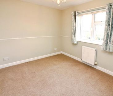 3 bedroom link detached house to rent - Photo 5