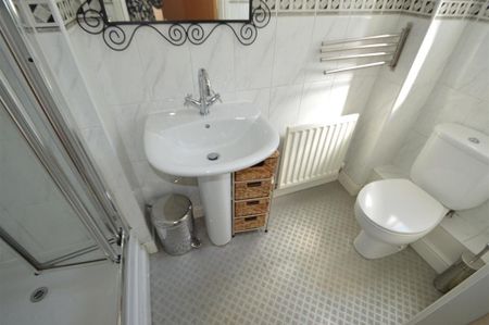 4 bedroom house to rent - Photo 3