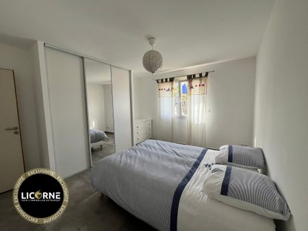 Location Maison 6 pièces 176m² MARIGNANE 13700 - Photo 2