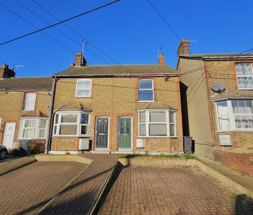 2 bedroom semi-detached house to rent - Photo 4