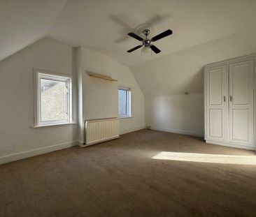 4 bedroom detached house to rent - Photo 4