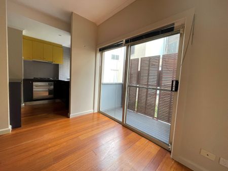 10 / 400 Barkly Street, ELWOOD - Photo 2