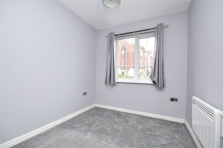 6, New Forest Way, Leeds, West Yorkshire, LS10 4GH - Photo 3
