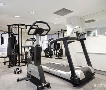 SPACIOUS EXECUTIVE APARTMENT | Furnished - Photo 1