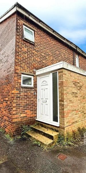 1 bedroom house to rent - Photo 1