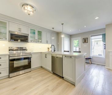 For Lease - 215 ROXTON Road, Oakville, Ontario - Photo 3