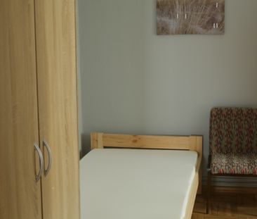 Zadbany, umeblowany DOM dla 20 pracowników. Kolonia Gosławicka. - Photo 3